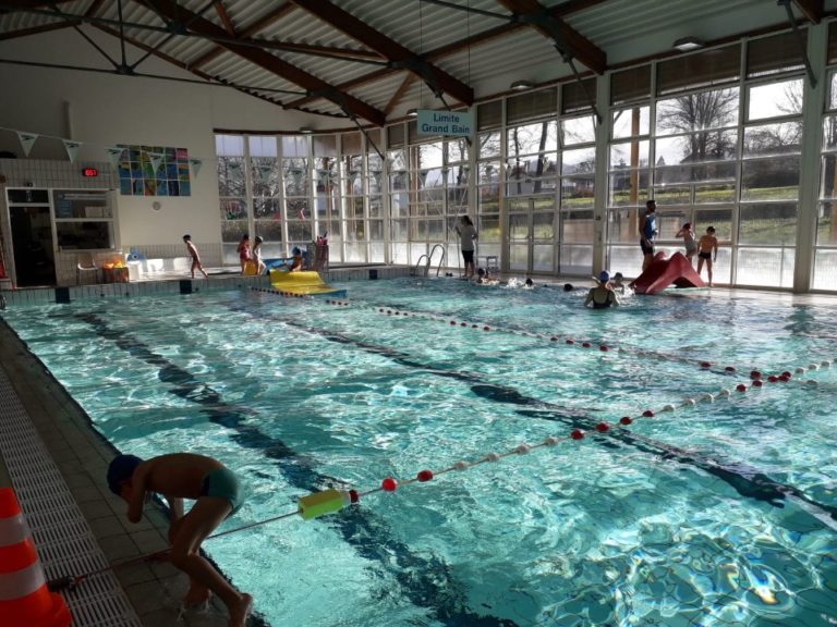 Classe piscine ecole le chant des fontaines 3